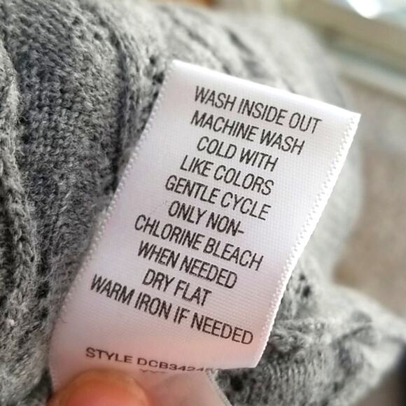 Croft & Barrow Cardigan - Picture 5 of 6